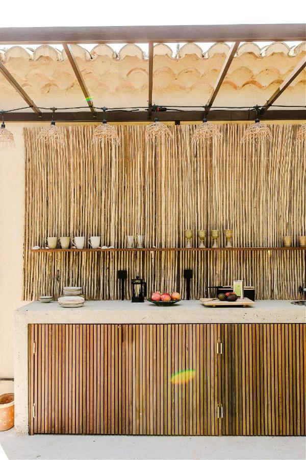 La Roussatino Hotel Saint-Etienne-du-Gres Ngoại thất bức ảnh