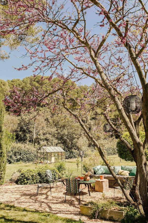 La Roussatino Hotel Saint-Etienne-du-Gres Ngoại thất bức ảnh